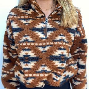 American Eagle Sweater Size M